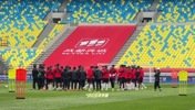 成都蓉城vs天津津門虎賽前踩場，德爾加多在列